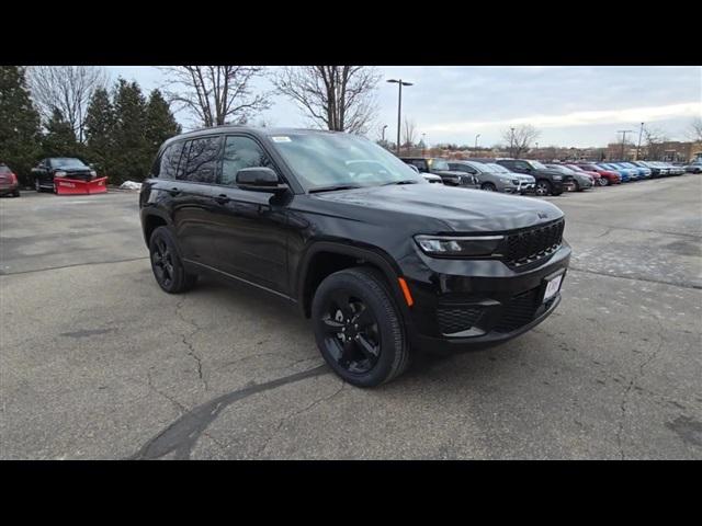 2025 Jeep Grand Cherokee GRAND CHEROKEE ALTITUDE 4X4