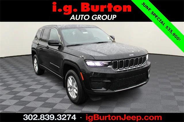 2025 Jeep Grand Cherokee GRAND CHEROKEE LAREDO 4X4