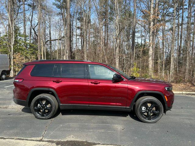 2025 Jeep Grand Cherokee GRAND CHEROKEE L ALTITUDE 4X4