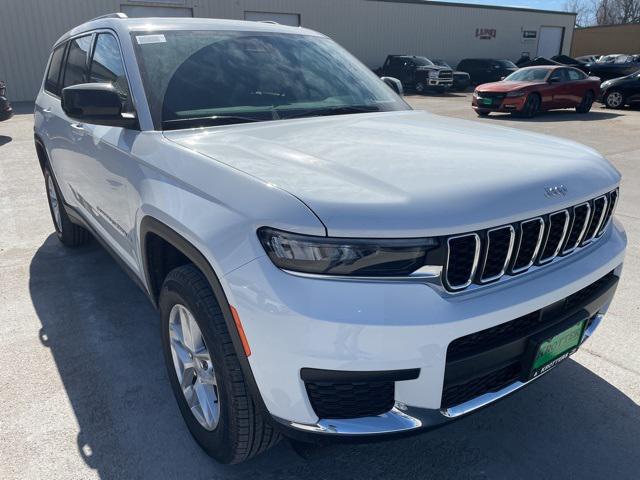 2025 Jeep Grand Cherokee GRAND CHEROKEE L LAREDO 4X4