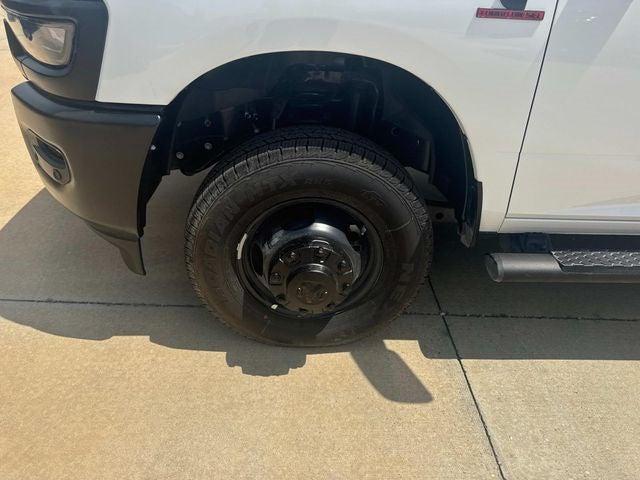 2025 RAM Ram 3500 RAM 3500 TRADESMAN CREW CAB 4X4 8 BOX