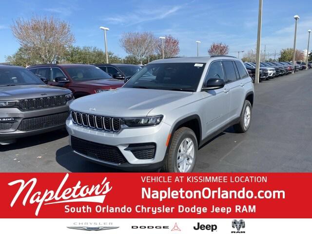 2025 Jeep Grand Cherokee GRAND CHEROKEE LAREDO X 4X4