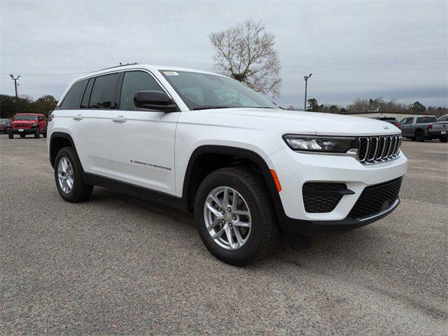 2025 Jeep Grand Cherokee GRAND CHEROKEE LAREDO X 4X2