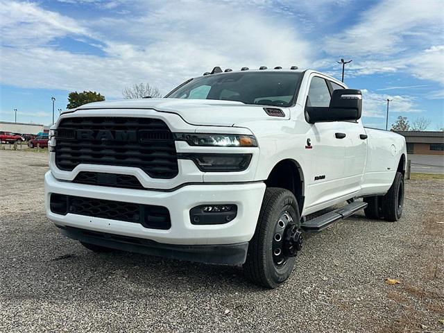 2025 RAM Ram 3500 RAM 3500 BIG HORN CREW CAB 4X4 8 BOX 2025 RAM Ram 3500 RAM 3500 BIG HORN CREW CAB 4X4 8 BOX