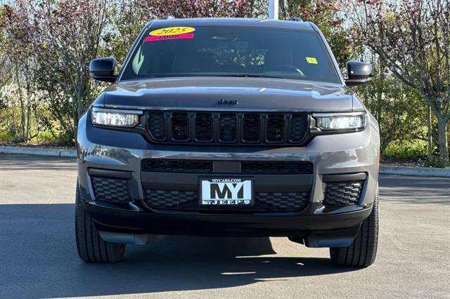2025 Jeep Grand Cherokee GRAND CHEROKEE L ALTITUDE X 4X4