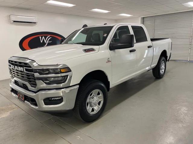 2025 RAM Ram 3500 RAM 3500 TRADESMAN CREW CAB 4X4 64 BOX