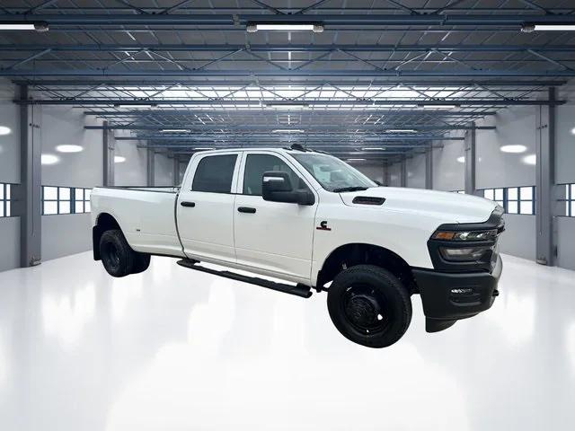 2025 RAM Ram 3500 RAM 3500 TRADESMAN CREW CAB 4X4 8 BOX