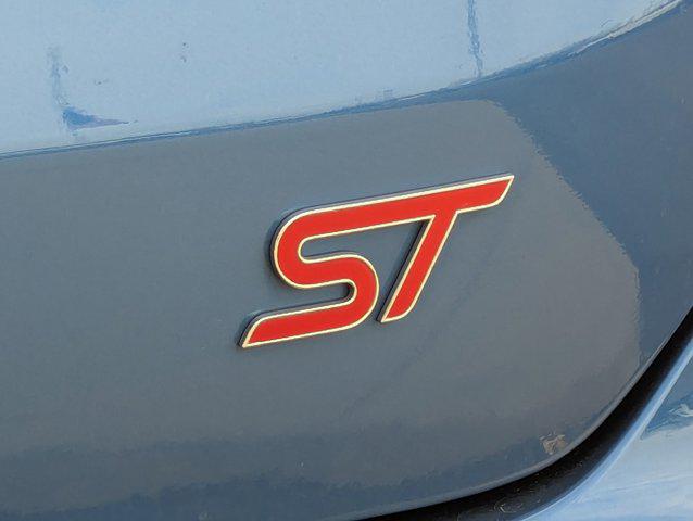 2021 Ford Edge ST