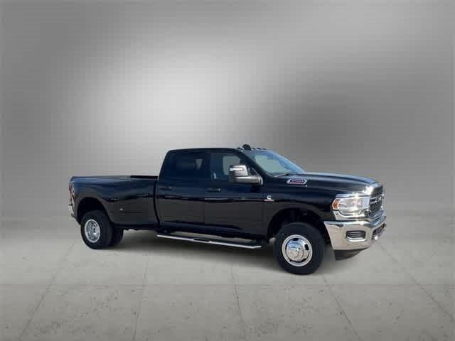2024 RAM Ram 3500 RAM 3500 TRADESMAN CREW CAB 4X4 8 BOX