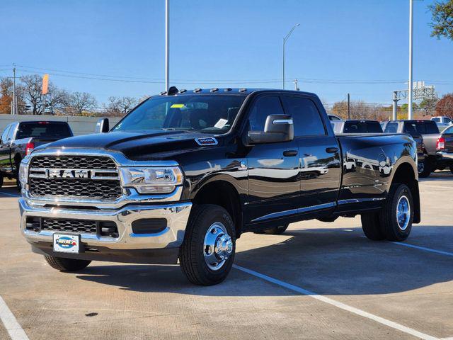 2024 RAM Ram 3500 RAM 3500 TRADESMAN CREW CAB 4X4 8 BOX