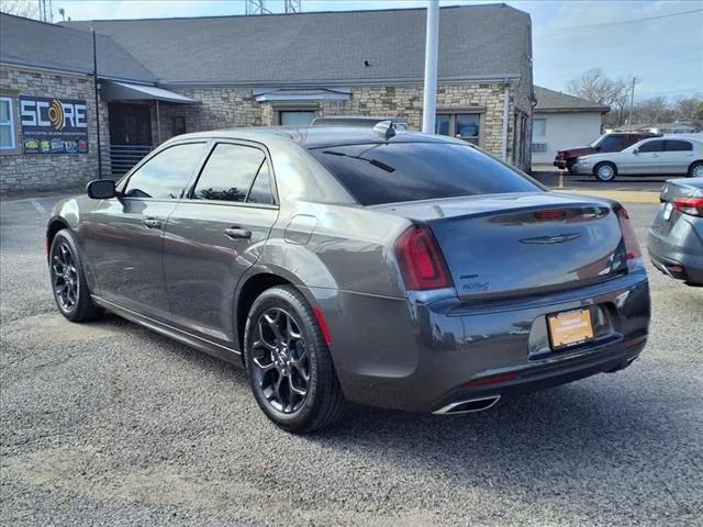 2023 Chrysler 300 Touring L AWD