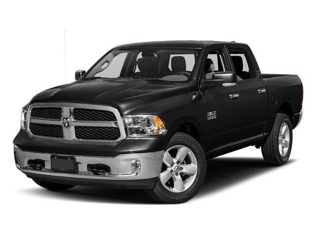 2017 RAM 1500 Big Horn Crew Cab 4x4 57 Box