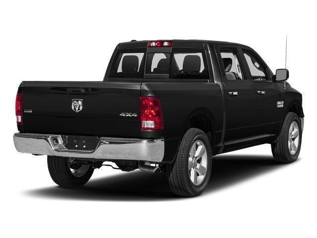 2017 RAM 1500 Big Horn Crew Cab 4x4 57 Box