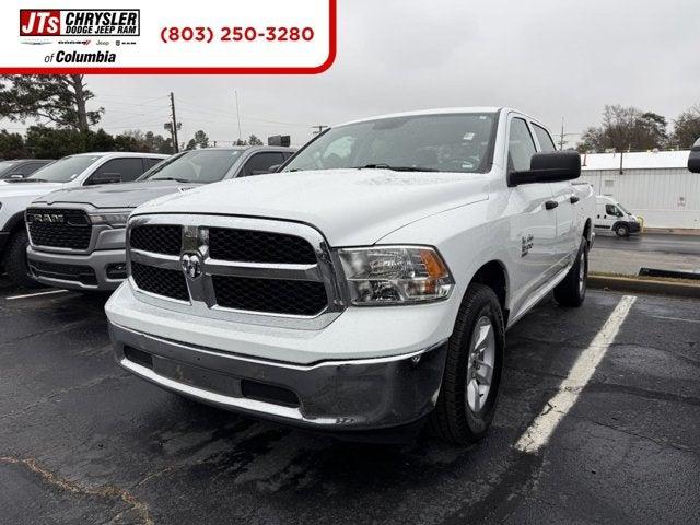 2022 RAM 1500 Classic SLT Crew Cab 4x2 57 Box