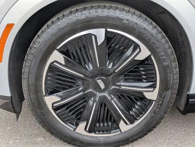 2025 Cadillac Escalade Sport 2
