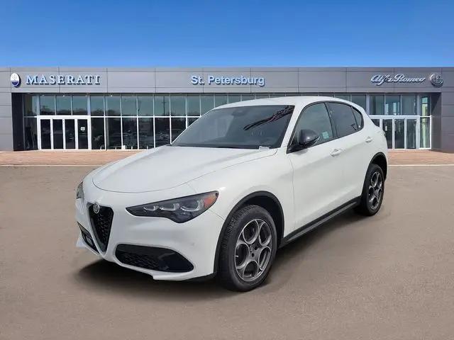 2025 Alfa Romeo Stelvio Sprint AWD