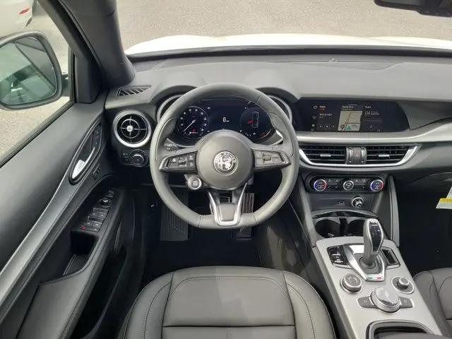 2025 Alfa Romeo Stelvio Sprint AWD