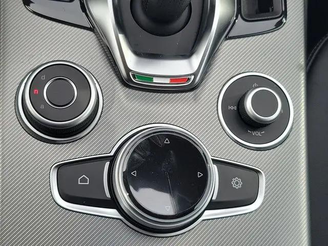 2025 Alfa Romeo Stelvio Sprint AWD