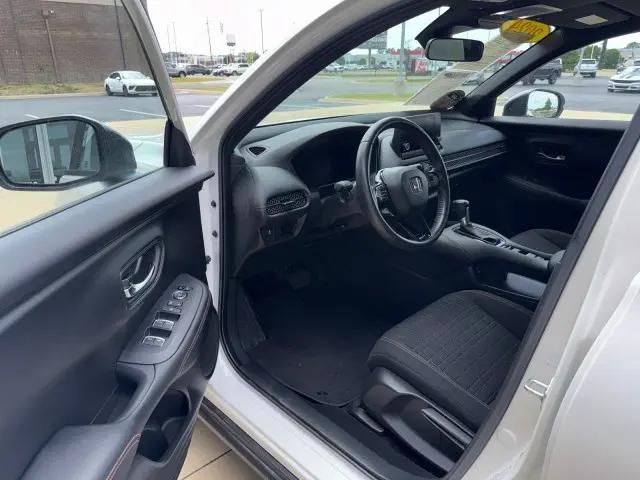 2024 Honda HR-V 2WD Sport
