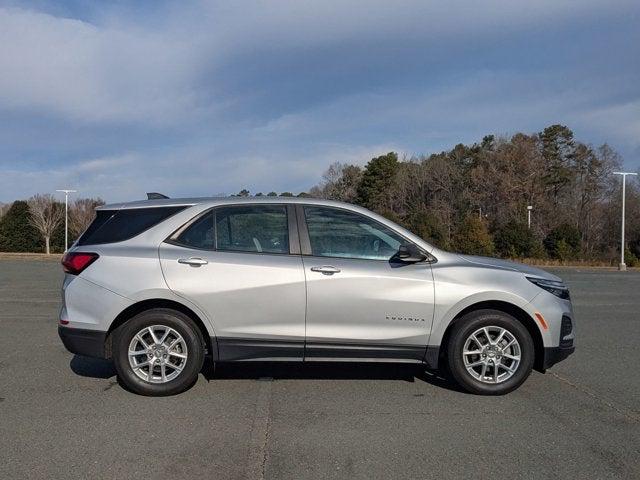 2022 Chevrolet Equinox AWD LS