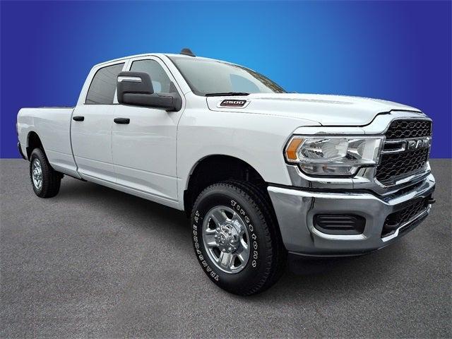 2023 RAM 2500 Tradesman Crew Cab 4x4 8 Box