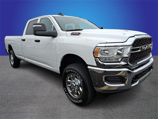 2023 RAM 2500 Tradesman Crew Cab 4x4 8 Box