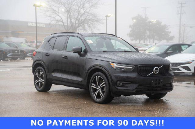 2022 Volvo XC40