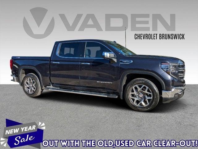 2022 GMC Sierra 1500 4WD Crew Cab Short Box SLT