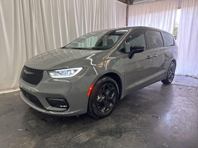 2023 Chrysler Pacifica Hybrid Limited