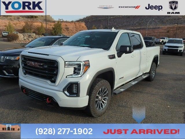 2022 GMC Sierra 1500 Limited 4WD Crew Cab Standard Box AT4