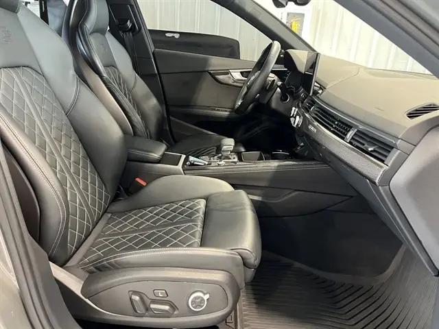 2023 Audi S4 Premium Plus TFSI quattro Tiptronic