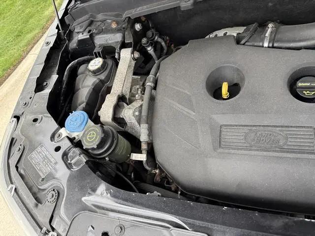 2015 Land Rover LR2 Standard