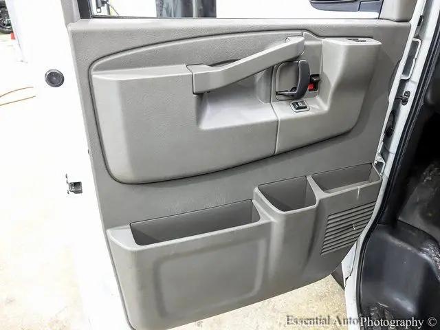 2017 GMC Savana 2500 Work Van