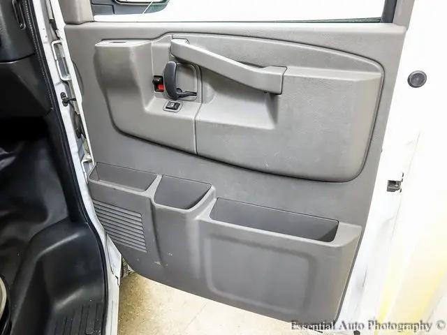2017 GMC Savana 2500 Work Van
