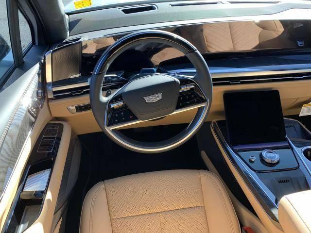 2025 Cadillac Escalade Sport 2