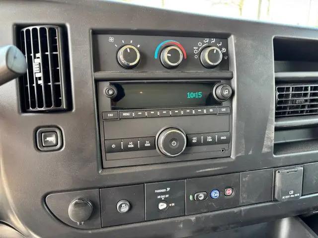 2024 Chevrolet Express Cutaway 4500 Van
