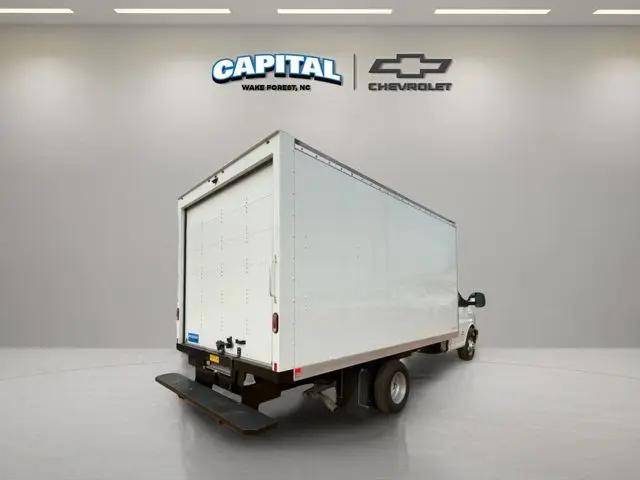 2024 Chevrolet Express Cutaway 4500 Van