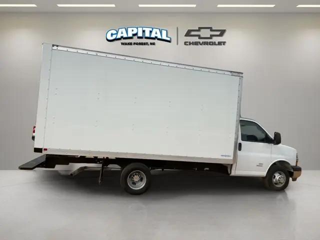 2024 Chevrolet Express Cutaway 4500 Van