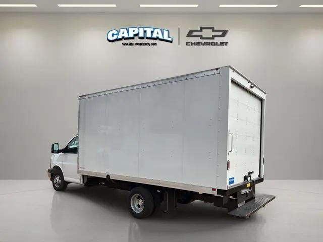 2024 Chevrolet Express Cutaway 4500 Van