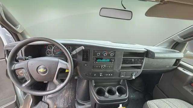 2024 Chevrolet Express Cutaway 4500 Van