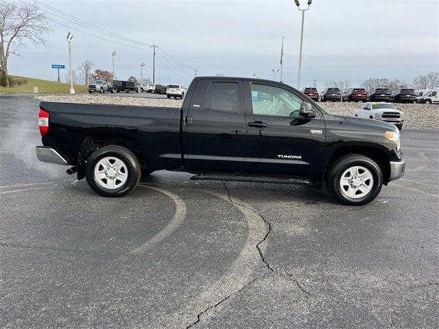 2017 Toyota Tundra SR5 5.7L V8