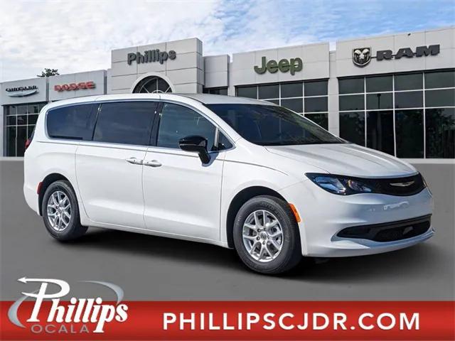 2025 Chrysler Voyager VOYAGER