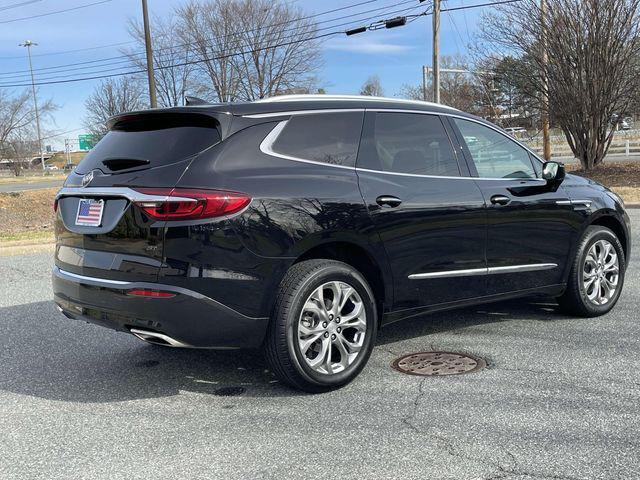 2021 Buick Enclave Essence