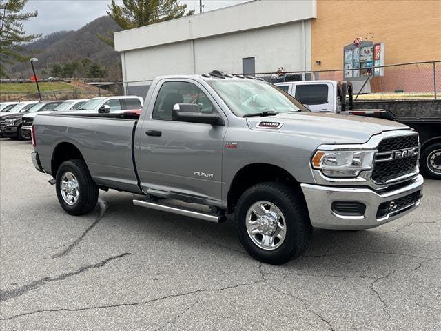 2022 RAM 3500 Tradesman Regular Cab 4x4 8 Box