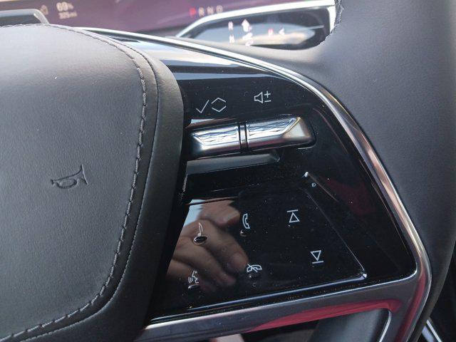 2025 Cadillac Escalade Sport 2