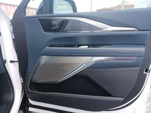 2025 Cadillac Escalade Sport 2