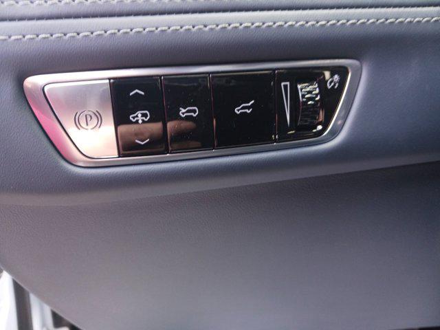 2025 Cadillac Escalade Sport 2