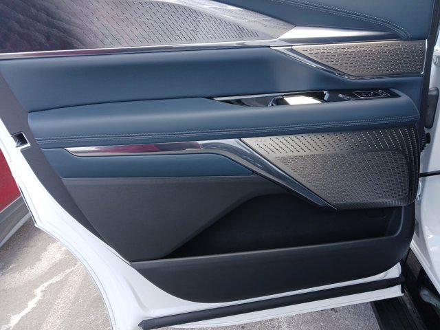 2025 Cadillac Escalade Sport 2
