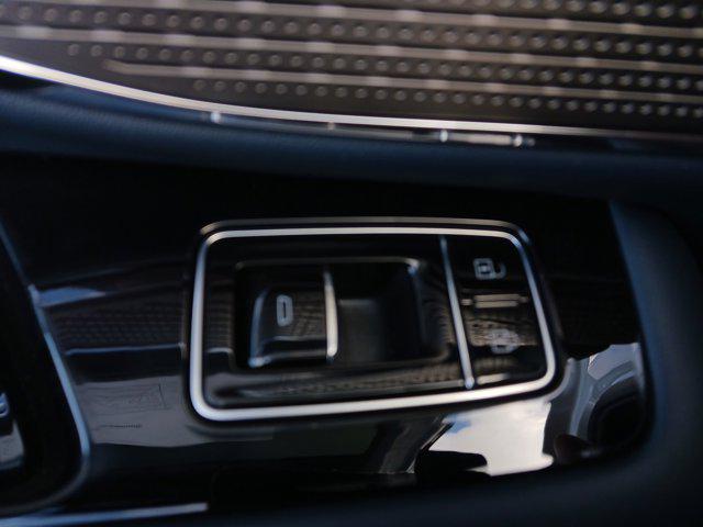 2025 Cadillac Escalade Sport 2