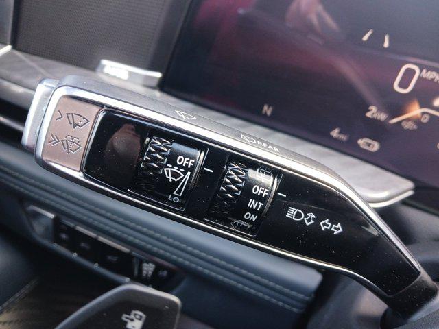 2025 Cadillac Escalade Sport 2